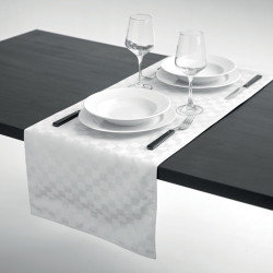 Table runner in polyester