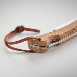 Foldable knife with cork