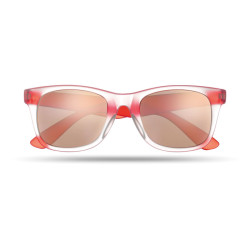 Sunglasses with mirrored lense