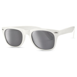 Sunglasses with UV protection