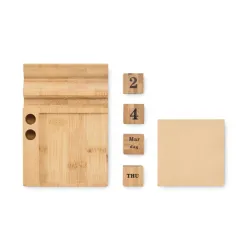 Bamboo desktop calendar