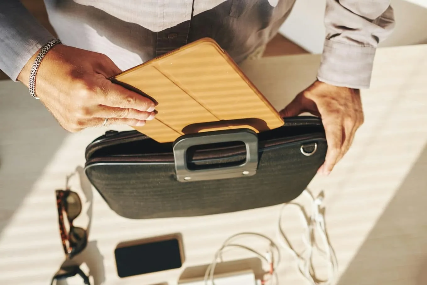 Torba bawełniana z nadrukiem na laptopa – idealna do pracy i w podróż